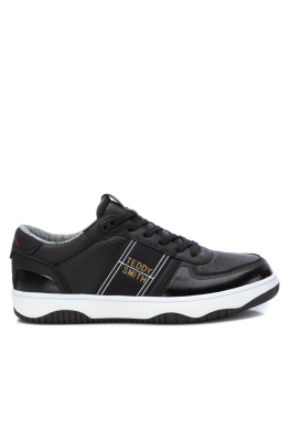 Shoes | Brand wholesaler - suppliers of branded clothing and 